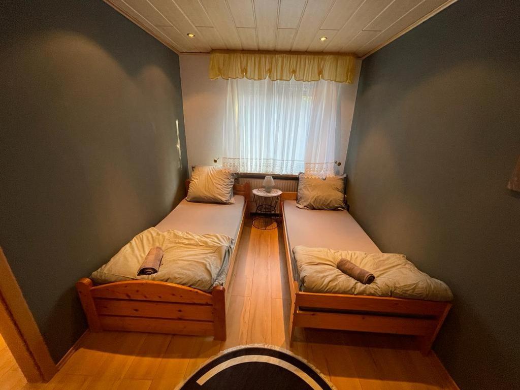 Fairbooking24Private Apartments Nbg Exhibition Ground Room Agancy 뉘른베르크 외부 사진